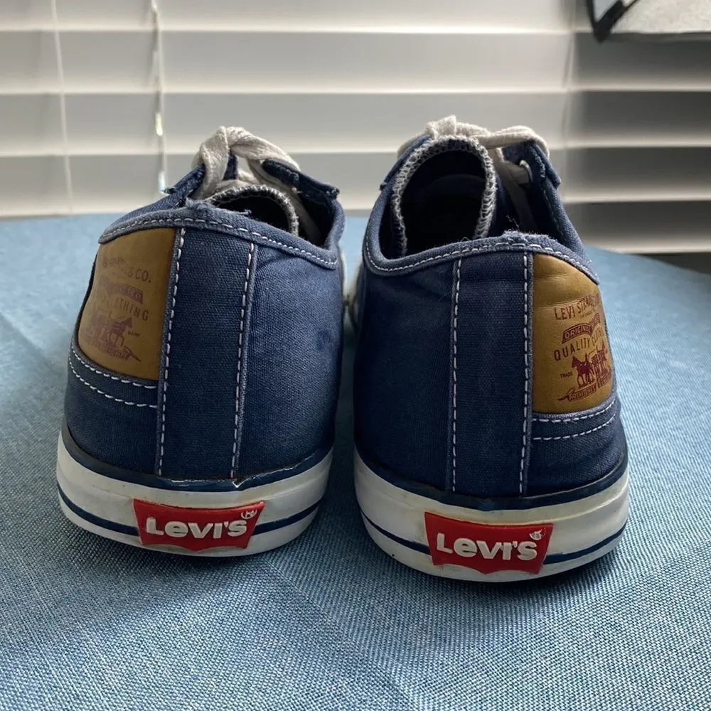 Levi's Stan Buck Sneaker White Canvas Tennis Shoes Choose Size 10